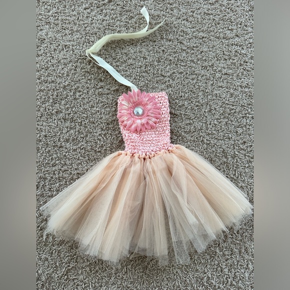 Super cute Dress for baby girl size newborn to 3 months - Picture 1 of 3
